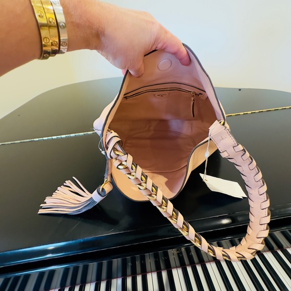 NWT Luxury Authentic Minimalist RARE Tory Burch Brooke Pebbled Leather Hobo Bag - Picture 16 of 17